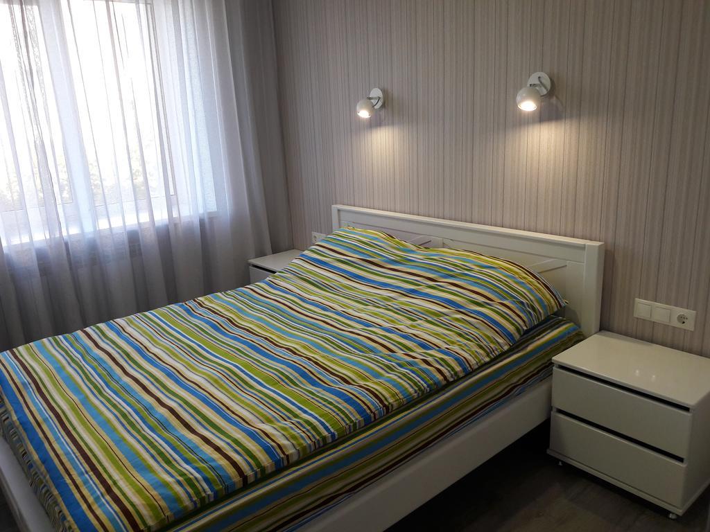 Ferienwohnung Apartmens Near Metalist Charkiw Exterior foto